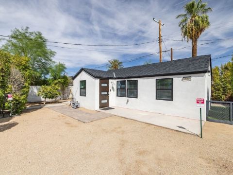 Downtown Phoenix Modern Retreat Unit B-Walkable, Private & Modern