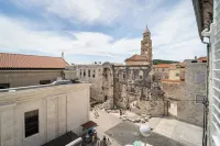 Tifani Luxury Rooms 3