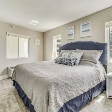 STUNNING 4TH FLOOR GULF FRONT CORNER UNIT with bunk beds