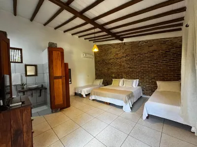 포우사다 아하이알 도스 손요스  호텔