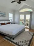 Stunning 4/3 w/ Heated Pool, Water View & Arcade! - Swimmingpools