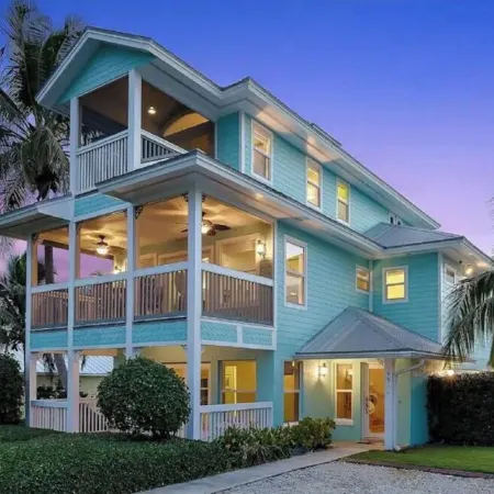Stunning 4/3 w/ Heated Pool, Water View & Arcade!
