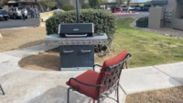 Family size apartment, gym and pool on the premises