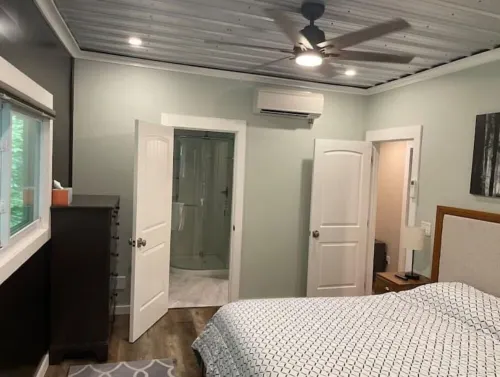 Charming Retreat- Aska Area, Cozy, Renovated 3BR/2.5BA with Stunning River Views