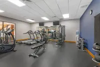 Best Western Royal Plaza Hotel and Trade Center - Gym
