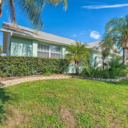 Waterfront Home w/ Dock, Kayaks, Pool + More!