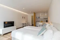 The Navigator - Ocean Heights