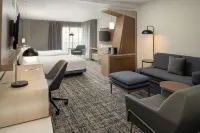Courtyard Houston City Place - 3-Star