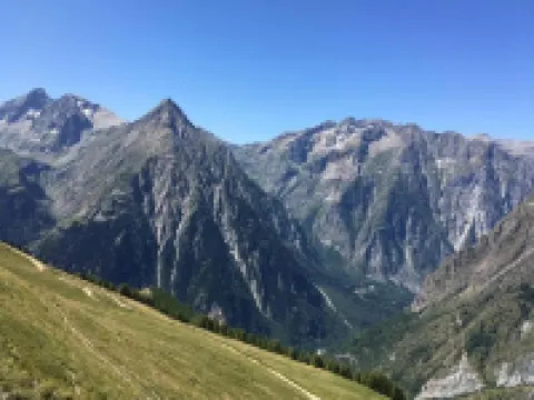 Slope-Side Stay for Two Guests