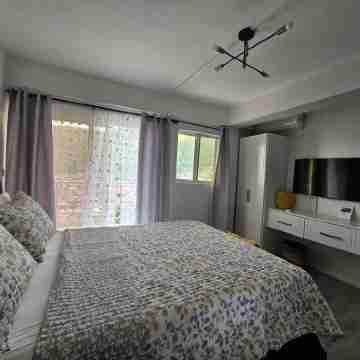 Coastal Apartment- Welcoming Apartment Overlooking Soufriere Town. Rooms