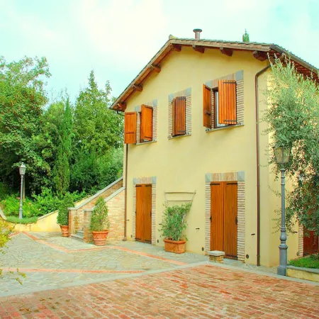 Apartment in Perugia with Pool & Terrace