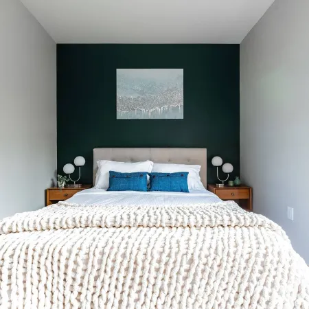 1BR | Modern, Chic, AC | Bellevue | Sophari D