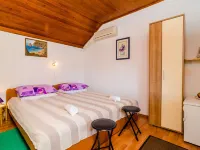 Apartments & Rooms Mihajica- Standard Double or Twin Room with Balcony and Sea View - 2-Star