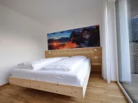 Deluxe Sun Salutation Hotels in Рабланд