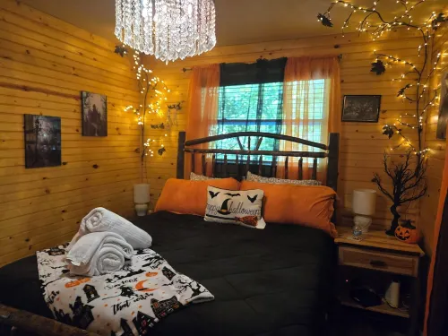 Romantic Treehouse/ 20 minutes from Helen