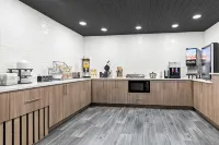 Super 8 by Wyndham Athens - breakfast