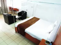 Kim's Breeze Hotel Ltd and Choma Zone