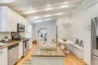 A Little Gem - Ocean Views with Private Elevator