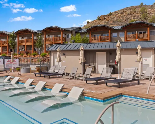 Hotel de Novo Springdale, Tapestry Collection by Hilton Hotels in Springdale