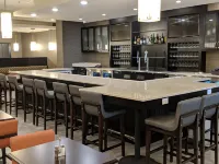Holiday Inn CHAMPAIGN by IHG - bar