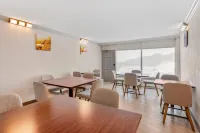 Comfort Inn & Suites Ormond Beach Oceanfront - Breakfast