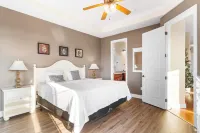 Sunset Retreat - 3 Min from Silver Dollar