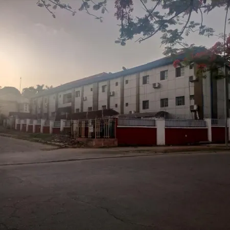E-Gold Hotel, Maitama Отели в г. Абуджа