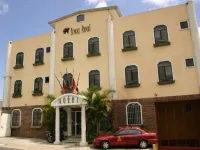 Inca Real Hotels in Santo Tomás