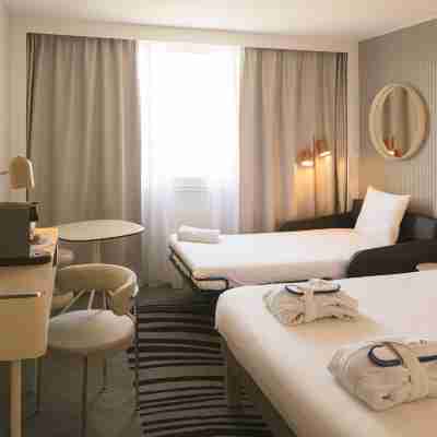 Novotel Bordeaux Lac Rooms