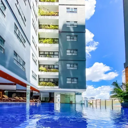 Poulo Wai Hotel, Trademark Collection by Wyndham Отели рядом с достопримечательностью «Центральный Рынок (Пса Тмеи)»