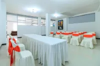 Juan Sebastián Hotel فنادق في باستو