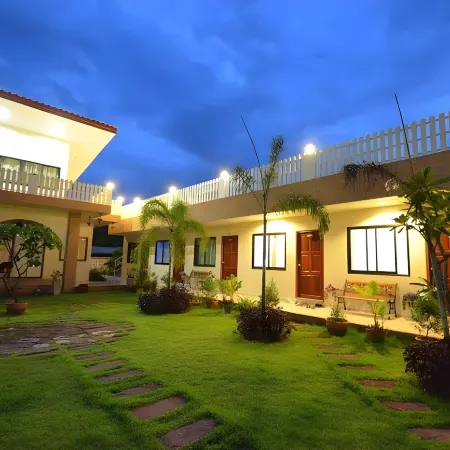 Charming Home Resort