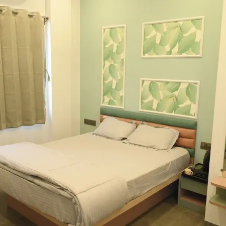 Aqua Nova Resort Отели рядом с достопримечательностью «Алибаг Бич»