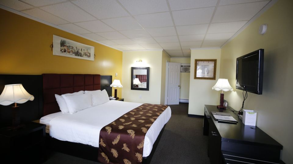 Alpine Inn & Suites