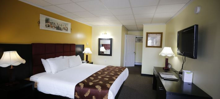 Alpine Inn & Suites Hotels in Revelstoke