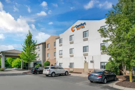 Comfort Suites Auburn Hills-Detroit