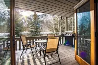 Sun Valley Condo 123