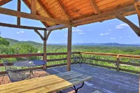 Spacious Utopia Family Home w/ Hill Country Views - 3-Star