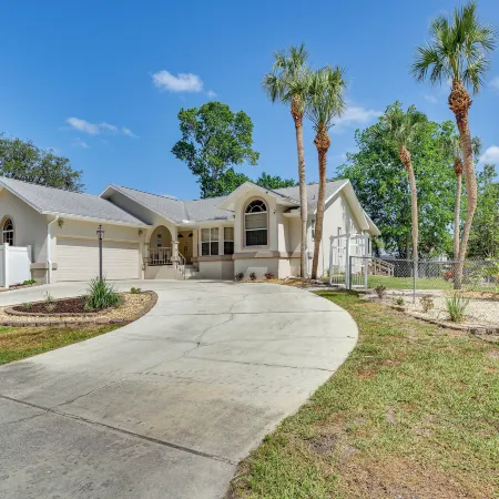 Canal-Front Retreat in Crystal River!