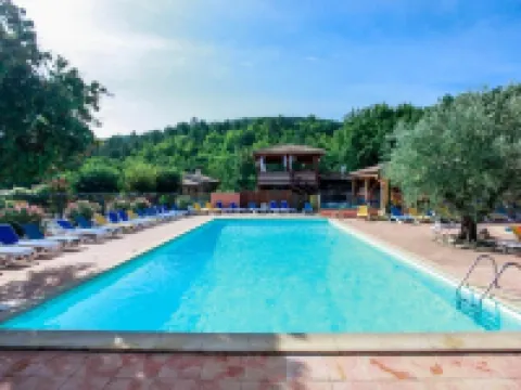 Camping le Luberon Hotels in Apt