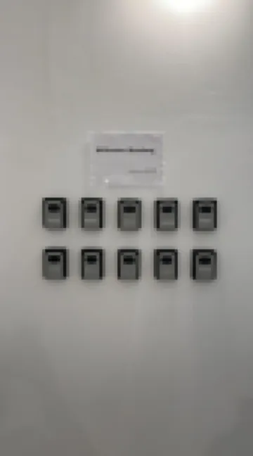 Moderne Stadt Zimmer mit eigenem Bad