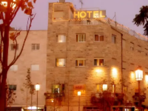 เจโรส โฮเต็ล