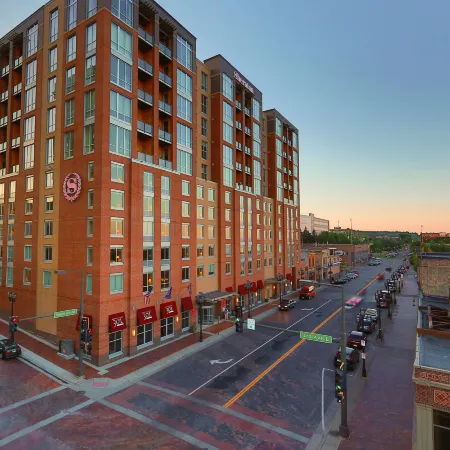 Sheraton Duluth Hotel