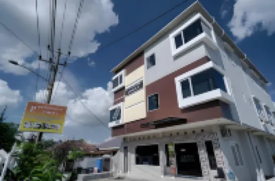 RedDoorz Near Palembang Airport 2