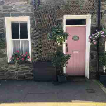 Rose Cottage Beddgelert Set on the Banks of the River Colwyn Snowdonia Hotel Exterior