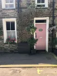 Rose Cottage Beddgelert Set on the Banks of the River Colwyn Snowdonia - WiFi
