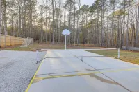 Gather, Play & Unwind! Modern Locust Grove Home - Boutique