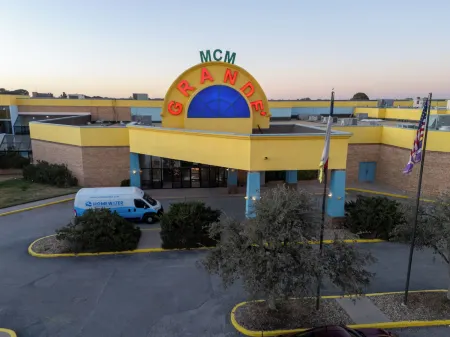 Mcm Grande Hotel FunDome Odessa