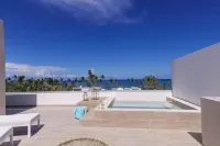 Elegant and Spacious Penthouse with Ocean View - Swimmingpools