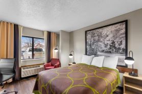 Super 8 by Wyndham Evansville East